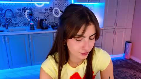 Snapshot of _a_n_n_y_ chatting on September 2025 09:26:01 PM Willow online show from September 2025 09:26:01 PM