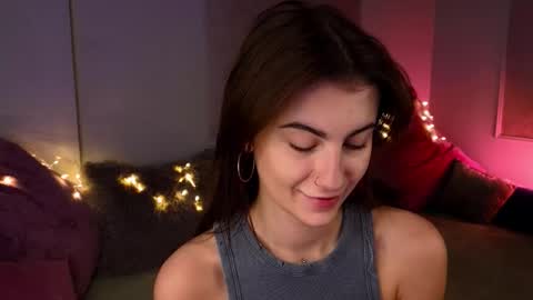 Snapshot of _a_n_n_y_ chatting on November 2025 09:57:01 PM Willow online show from November 2025 09:57:01 PM