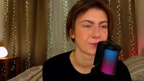 Snapshot of _a_n_n_y_ chatting on January 2026 09:17:02 PM Willow online show from January 2026 09:17:02 PM