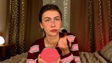 Snapshot of _a_n_n_y_ chatting on January 2026 09:30:02 PM Willow online show from January 2026 09:30:02 PM