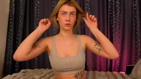 Snapshot of _a_n_n_y_ chatting on March 2026 05:33:02 AM Willow online show from March 2026 05:33:02 AM