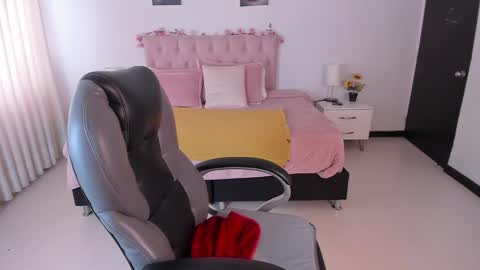 Aby online show from December 2024 12:44:01 PM