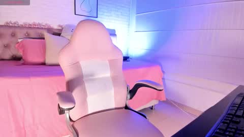 Snapshot of _abby_23_ chatting on November 2025 01:11:01 PM Aby online show from November 2025 01:11:01 PM