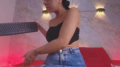  abby rouss online show from October 2025 03:14:01 AM