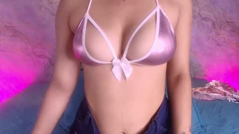  abby rouss online show from November 2025 03:05:01 AM