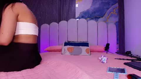  abby rouss online show from June 2026 03:48:02 AM