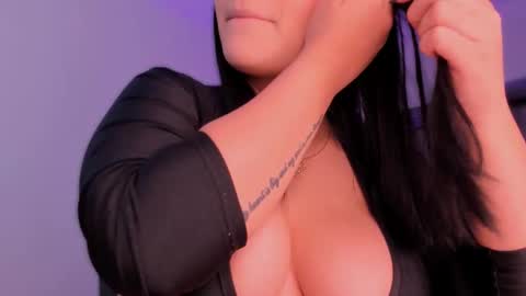 Abbye Miller online show from October 2025 12:02:02 PM