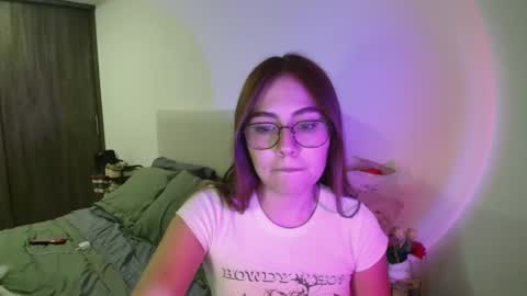 Snapshot of _abbyyyy_ chatting on March 2025 02:15:01 AM abby 3 online show from March 2025 02:15:01 AM