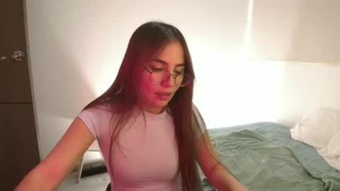 Snapshot of _abbyyyy_ chatting on October 2025 06:10:01 PM abby 3 online show from October 2025 06:10:01 PM