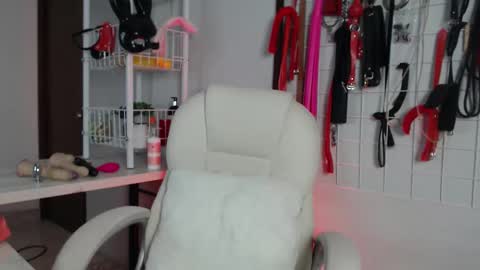 Snapshot of _adahara_queen_ chatting on December 2025 03:45:02 AM Adahara online show from December 2025 03:45:02 AM