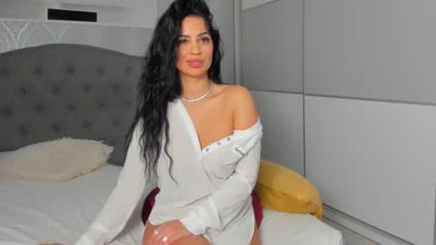 Snapshot of _adelle chatting on March 2025 05:08:02 PM Adelle online show from March 2025 05:08:02 PM