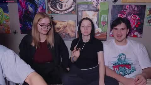 Snapshot of _adrenalinee_ chatting on November 2025 04:39:02 PM KENDALL NATHANRYAN LUCY online show from November 2025 04:39:02 PM