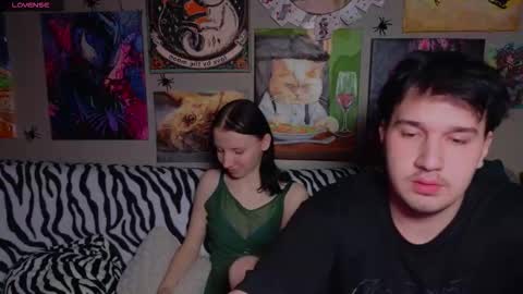 Snapshot of _adrenalinee_ chatting on November 2025 06:41:02 PM KENDALL NATHANRYAN LUCY online show from November 2025 06:41:02 PM