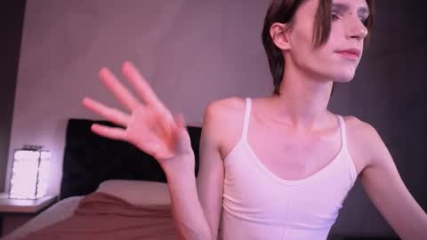 Snapshot of _adrian_the_one chatting on October 2025 05:15:01 AM adrian online show from October 2025 05:15:01 AM