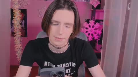 adrian online show from January 2026 08:28:02 AM