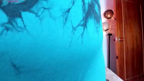 _aithanaa_ online show from November 2025 07:43:01 PM