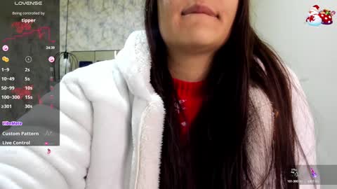 Snapshot of _alaia_collway_ chatting on December 2024 11:40:01 AM Alaia online show from December 2024 11:40:01 AM