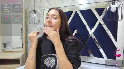 Snapshot of _alaia_collway_ chatting on January 2025 12:02:02 PM Alaia online show from January 2025 12:02:02 PM