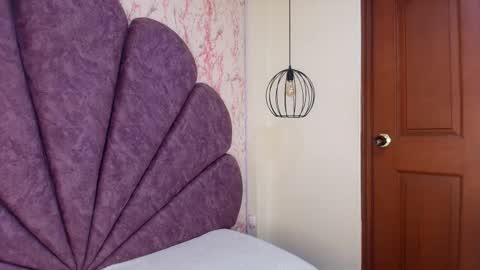 Snapshot of _alaia_collway_ chatting on October 2025 11:24:01 AM Alaia online show from October 2025 11:24:01 AM