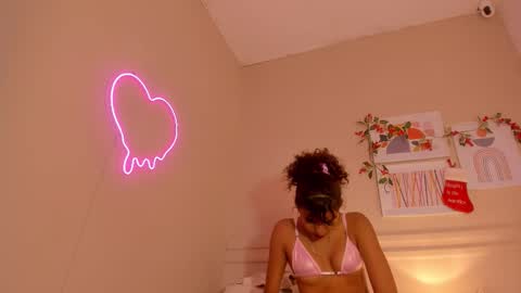 _aleja_x online show from December 2025 03:19:01 PM