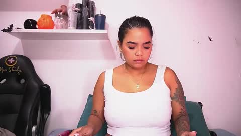 Snapshot of _alexaa_20 chatting on October 2025 11:47:02 AM Alexa online show from October 2025 11:47:02 AM