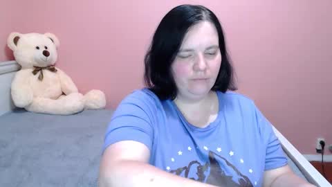 Snapshot of _alexandra_ray_ chatting on October 2025 11:46:02 AM _alexandra_ray_ online show from October 2025 11:46:02 AM