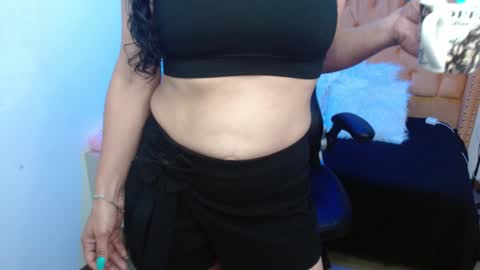 Alexandra online show from January 2025 12:22:01 AM