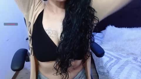 Snapshot of _alexandrajones chatting on September 2025 04:38:02 AM Alexandra online show from September 2025 04:38:02 AM