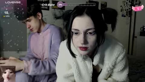 Snapshot of _alisa_in_wonderland chatting on November 2025 08:30:02 PM Charlotte and Alex online show from November 2025 08:30:02 PM