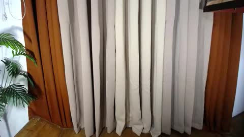 Amy online show from October 2025 12:17:01 PM