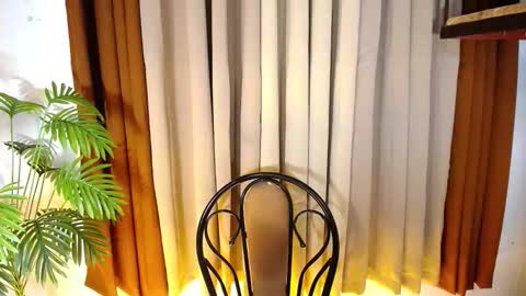 Amy online show from October 2025 04:51:01 PM