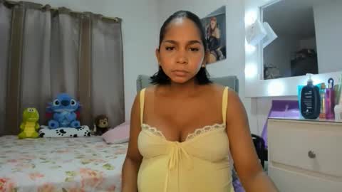 Snapshot of _analia chatting on May 2026 12:38:01 AM Analia online show from May 2026 12:38:01 AM