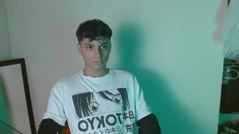 Snapshot of _andrew_willyams chatting on November 2025 06:24:02 AM Andres online show from November 2025 06:24:02 AM