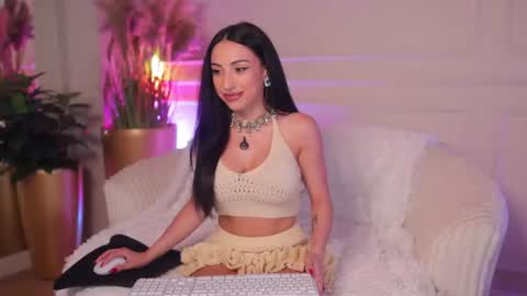 Anna online show from June 2026 07:25:02 PM
