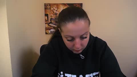 Snapshot of _annabelle_lee chatting on October 2025 06:11:02 AM Anna online show from October 2025 06:11:02 AM