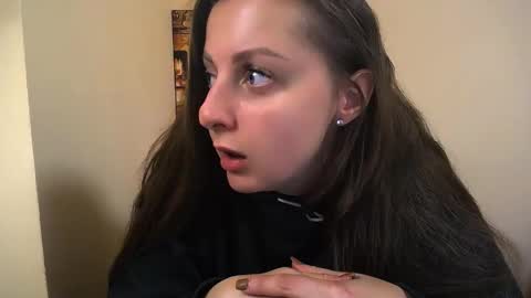 Snapshot of _annabelle_lee chatting on October 2025 06:21:02 AM Anna online show from October 2025 06:21:02 AM