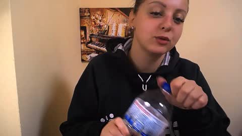 Snapshot of _annabelle_lee chatting on October 2025 06:34:02 AM Anna online show from October 2025 06:34:02 AM