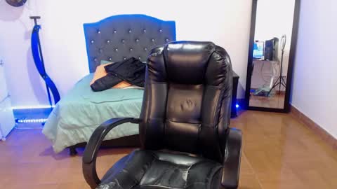 Anne online show from December 2024 04:57:01 PM