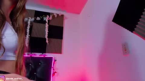 Annie Andrick online show from June 2026 11:14:01 AM