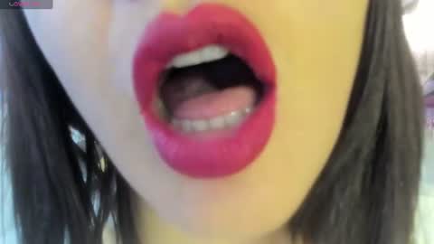 antonia online show from June 2026 04:49:01 PM