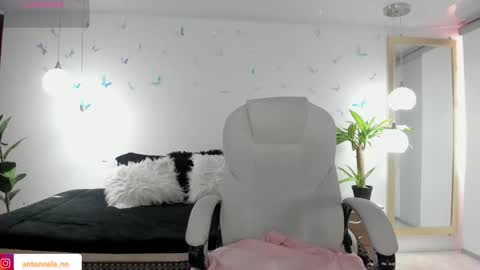 Snapshot of _antonnela_ chatting on March 2026 02:55:02 PM antonnela online show from March 2026 02:55:02 PM