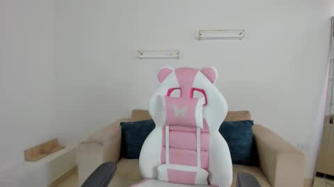    online show from November 2025 12:27:02 PM