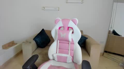    online show from January 2026 12:21:02 PM