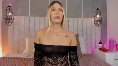 Snapshot of _arianasweet chatting on June 2026 08:00:01 PM _arianasweet online show from June 2026 08:00:01 PM
