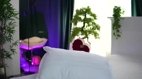 Arielle online show from June 2026 06:23:02 AM