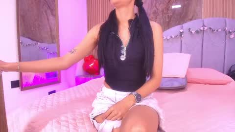 Arlet online show from May 2026 03:04:02 AM