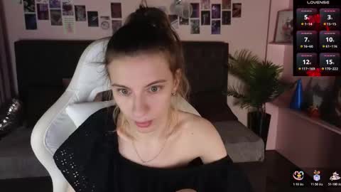 _ash_leyy_ online show from February 2026 01:24:02 AM