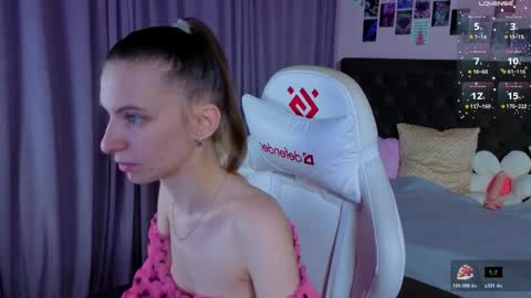 _ash_leyy_ online show from April 2026 01:42:02 AM
