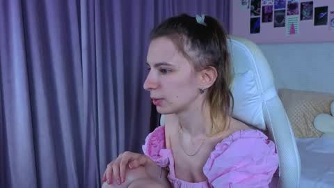 _ash_leyy_ online show from May 2026 01:33:02 AM