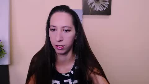Snapshot of _astraia_ chatting on July 2026 06:18:01 AM _astraia_ online show from July 2026 06:18:01 AM